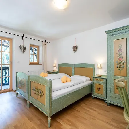 Spacious Villa In Zell Am See Near Ski Area, Cleaning Included * Zell am See